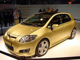 Toyota показала замену Corolla