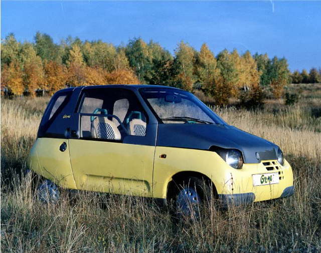 1990_lada_gnome2.jpg