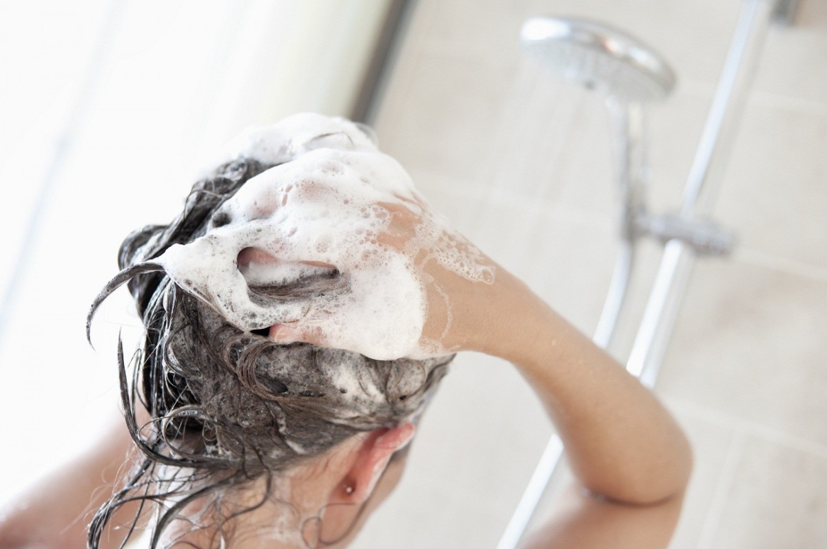Как мыть голову, не нанося вреда волосам?